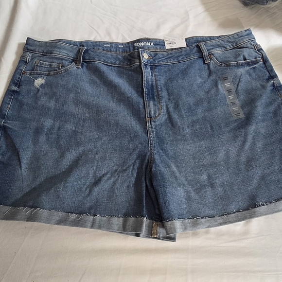 Sonoma womens 2 pair plus distressed  high rise jean denim shorts sz 30w Nwt - Picture 3 of 4